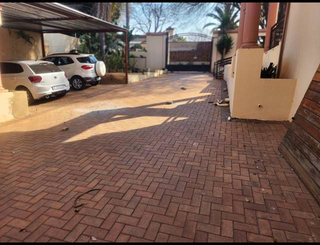 2 BEDROOM PROPERTY TO RENT IN CYRILDENE